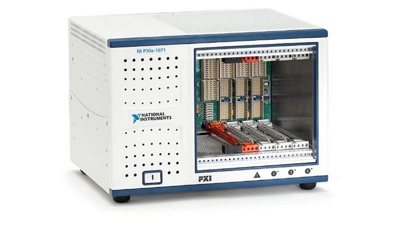 National Instruments NI PXIe-6366 PXIe 16-Bit, 2 MS/s/ch 24 DIO 8 AI 2 AO 